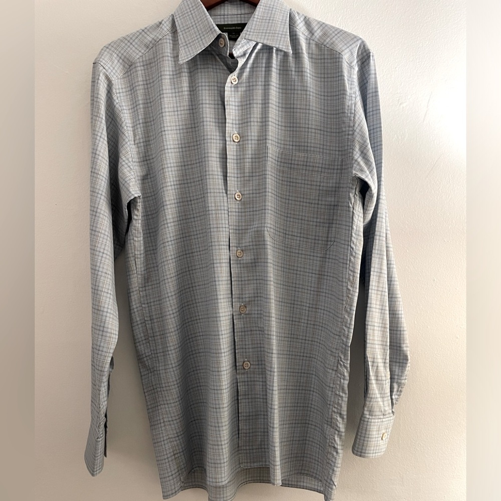 Ermenegildo Zegna Shirts Men’s size M, light blue perfect with a suit or jeans.